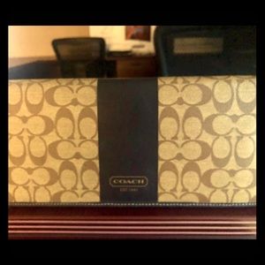 RARE AUTHENTIC COACH BUSINESS / SCHOOL PORTFOLIO